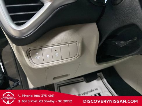 Used 2024 Kia Soul LX w/ Option Group 015 FWD image 14