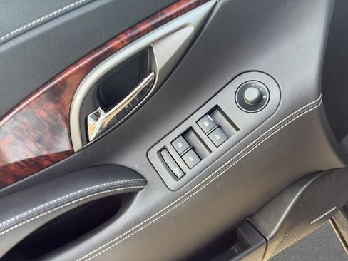Used 2013 Buick LaCrosse Premium w/ Entertainment Package image 17