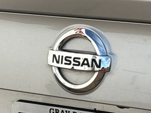 Used 2021 Nissan Rogue Sport S image 29