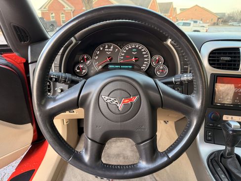 Used 2005 Chevrolet Corvette Coupe w/ Preferred Equipment Group image 13