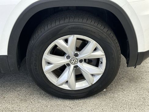 Used 2018 Volkswagen Atlas SE image 38