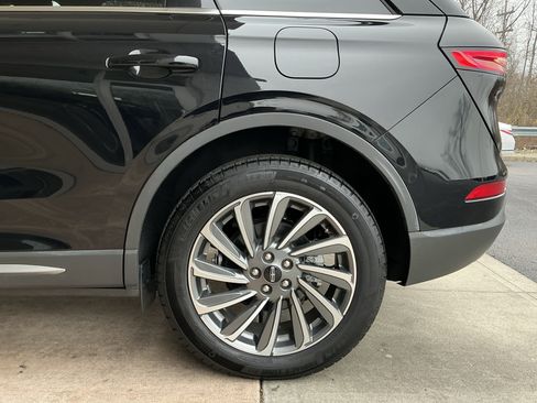 Used 2024 Lincoln Corsair Reserve image 23