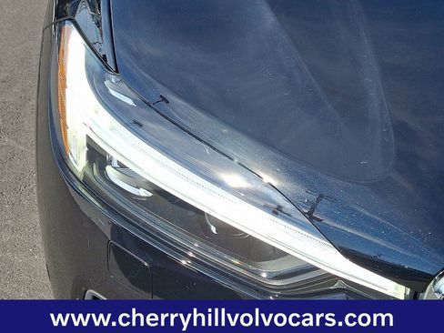 Certified 2023 Volvo XC60 B5 Plus image 10