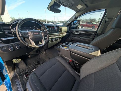 Used 2023 GMC Sierra 1500 Elevation image 11
