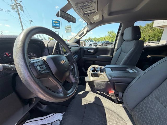 Used 2019 Chevrolet Silverado 1500 Custom w/ Custom Value Package AWD/4WD image 11