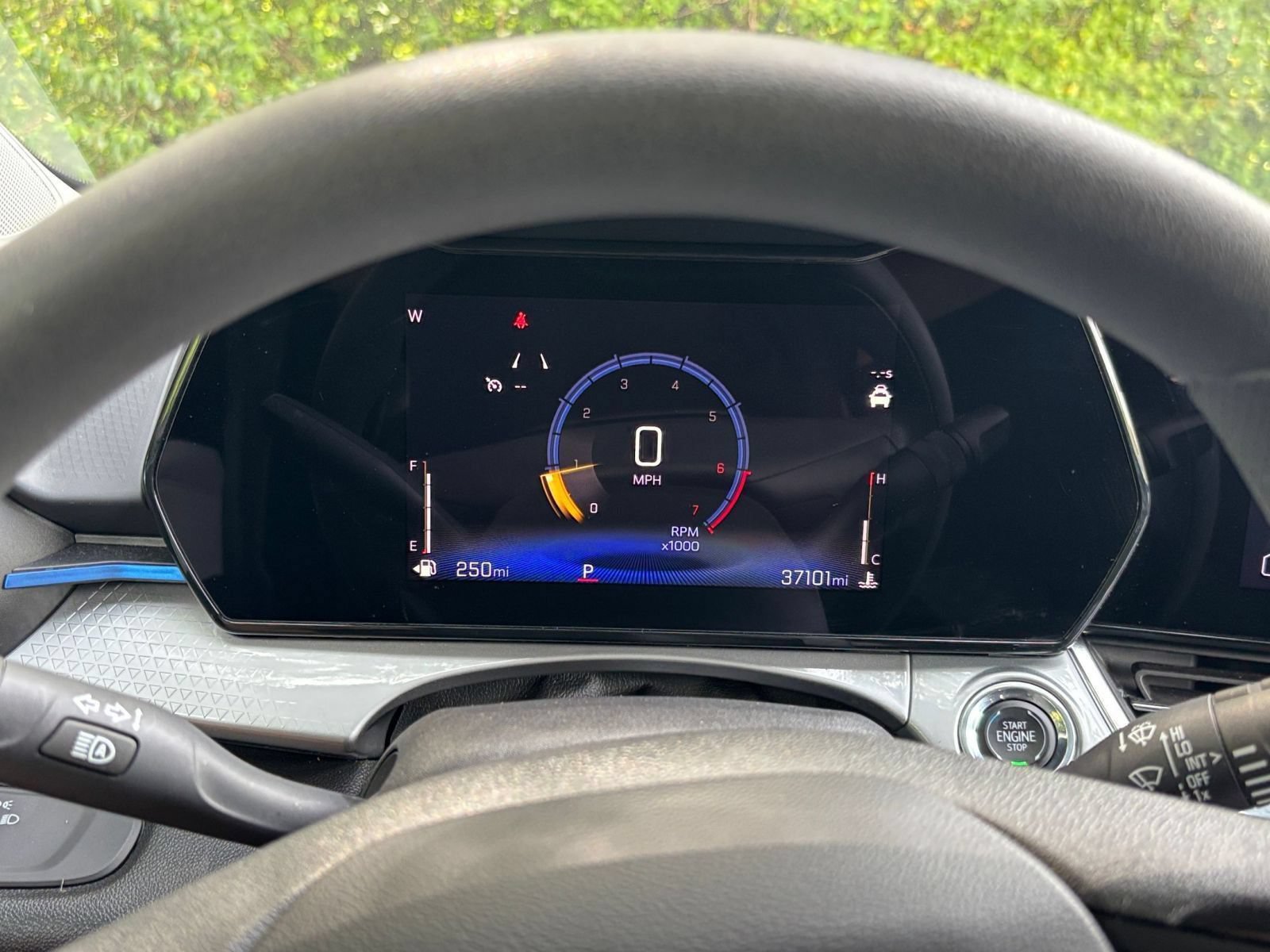 Used 2025 Chevrolet Trax LT FWD image 42