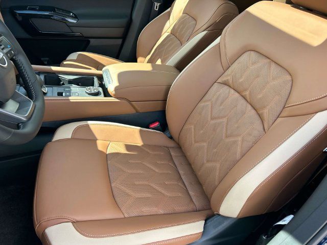 New 2026 Nissan Pathfinder Platinum AWD/4WD image 26