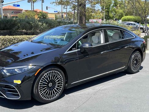 Used 2022 Mercedes-Benz EQS 450+ Sedan image 29