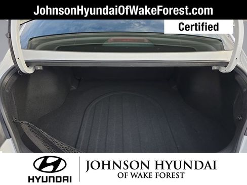 Certified 2025 Hyundai Elantra SEL image 20