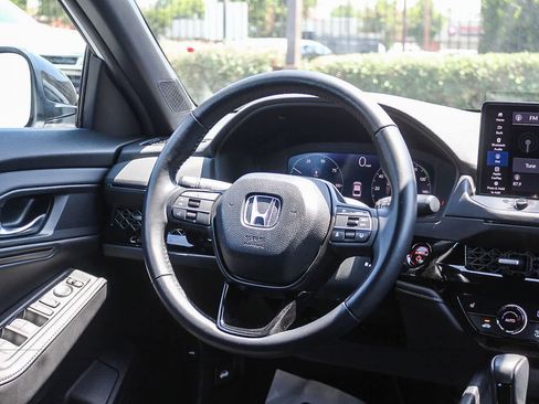 Used 2025 Honda Accord Sport image 22