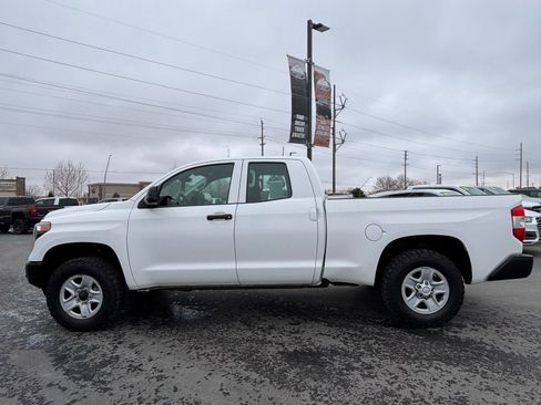 Used 2018 Toyota Tundra SR image 8
