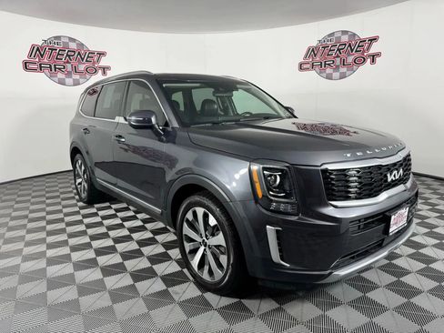 Used 2022 Kia Telluride S image 9