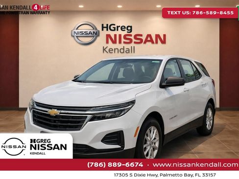 Used 2023 Chevrolet Equinox LS FWD image 1