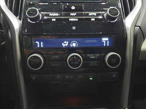Used 2021 Subaru Ascent Limited w/ Technology Package AWD/4WD image 27