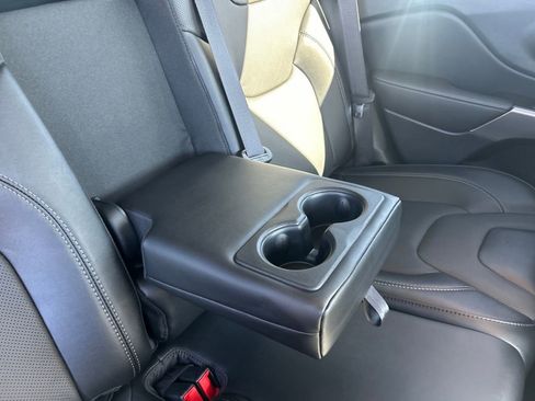 Used 2022 Jeep Cherokee Latitude Lux image 27