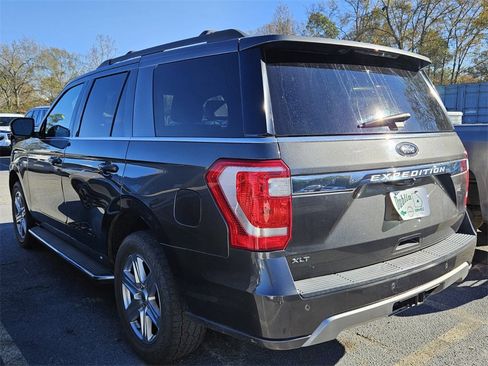 Used 2021 Ford Expedition XLT image 11