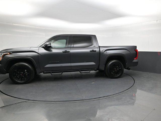 Used 2023 Toyota Tundra SR5 w/ SR5 Convenience Package AWD/4WD image 9