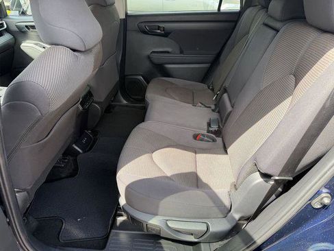 Certified 2025 Toyota Highlander LE image 22