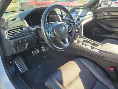 Used 2020 Honda Accord Sport image 18