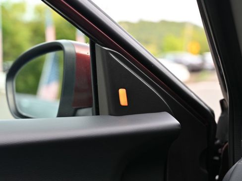 Used 2024 Nissan Sentra SV image 16