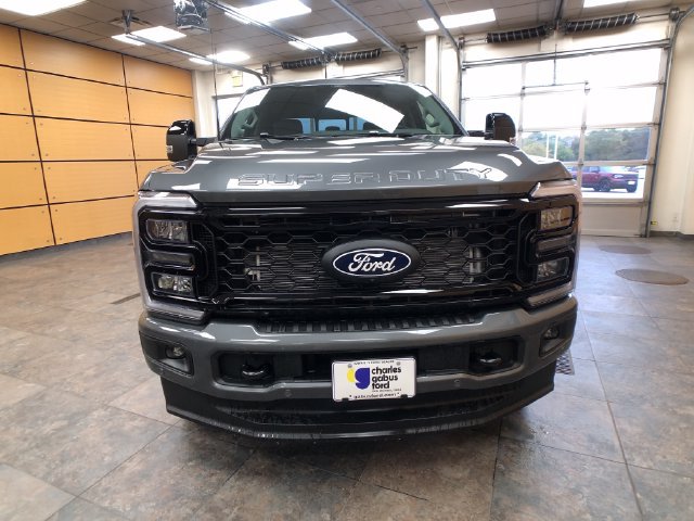 New 2027 Ford F350 Lariat w/ Black Appearance Package AWD/4WD image 2