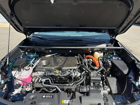 Used 2025 Toyota RAV4 XLE image 25