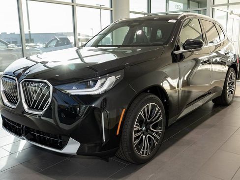 Used 2026 BMW X3 xDrive30i w/ Premium Package AWD/4WD image 3