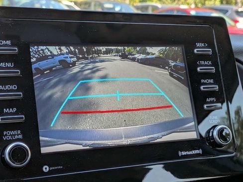 Used 2022 Toyota Camry SE FWD image 23