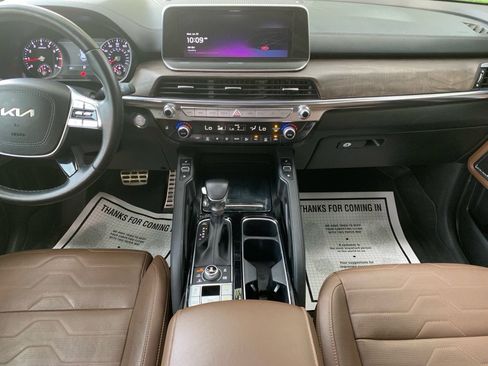 Used 2022 Kia Telluride SX w/ SX Prestige Package image 19