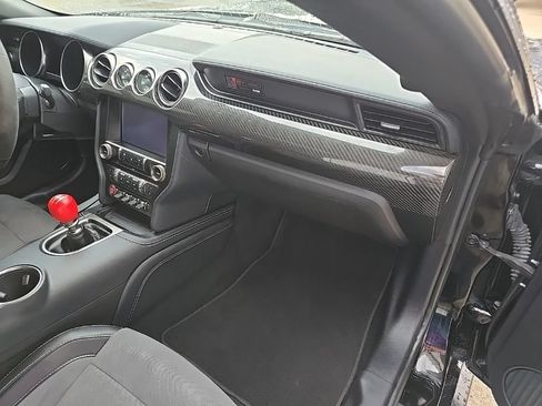 Used 2019 Ford Mustang Shelby GT350 w/ Technology Package RWD image 72
