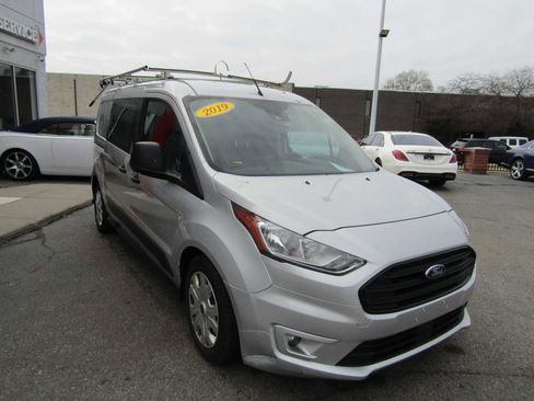 Used 2019 Ford Transit Connect XLT image 4
