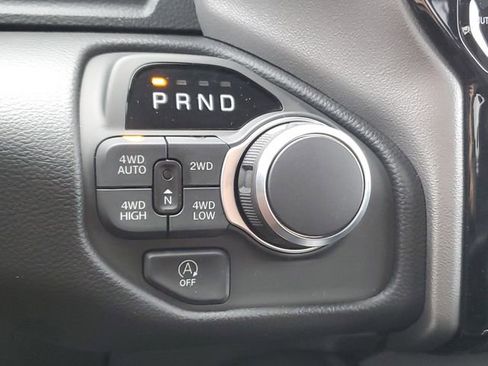 New 2026 RAM 1500 4x4 Crew Cab image 9