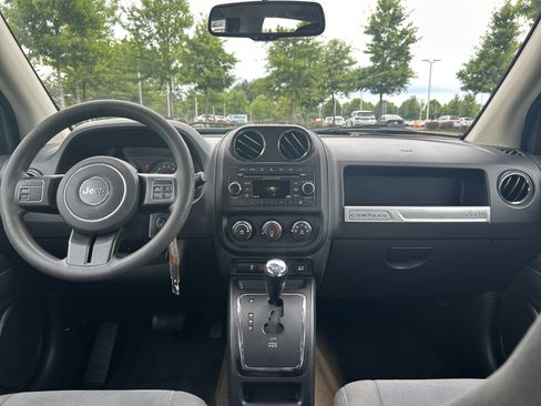 Used 2017 Jeep Compass Sport w/ Power Value Group FWD image 29