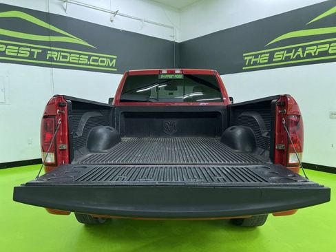 Used 2014 RAM 1500 Express RWD image 9