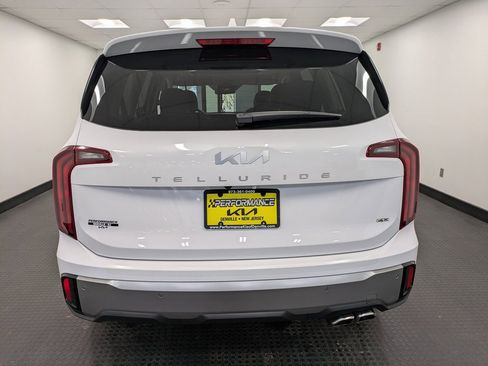 Used 2025 Kia Telluride S image 5