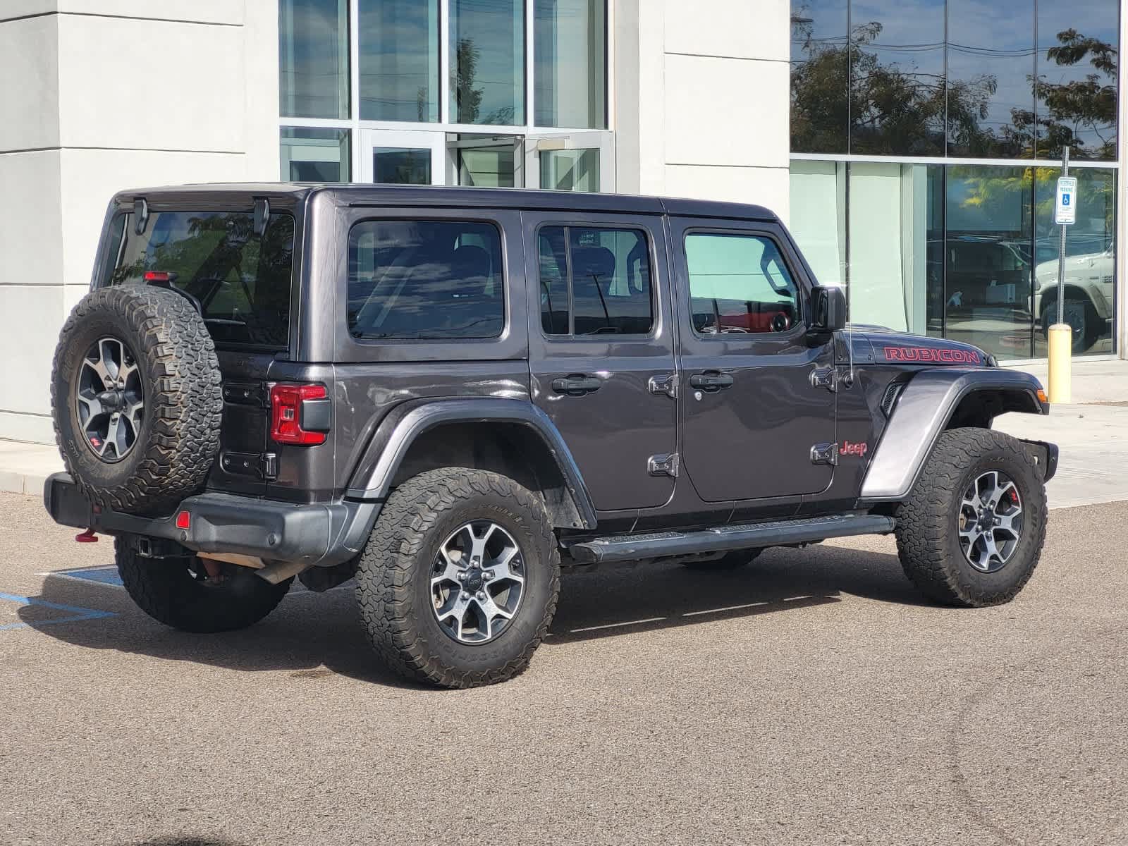 Used 2019 Jeep Wrangler Unlimited Rubicon AWD/4WD image 5