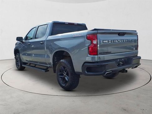 Used 2021 Chevrolet Silverado 1500 LT Trail Boss w/ LPO, Dark Essentials Package image 7