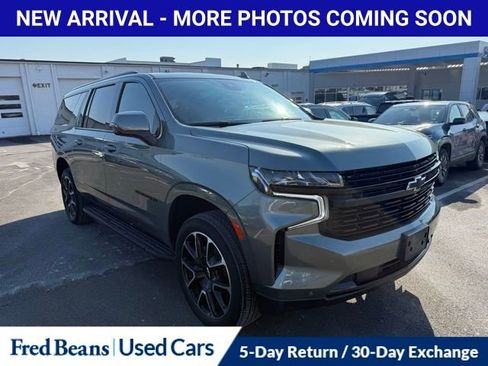 Used 2023 Chevrolet Suburban RST w/ Luxury Package image 1