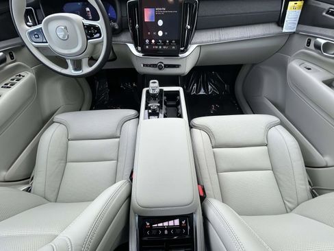 New 2026 Volvo XC90 B6 Ultra image 14