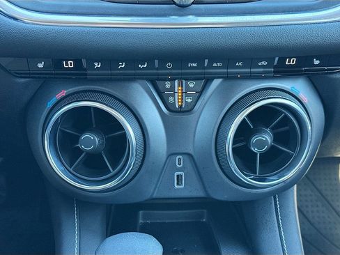 Used 2023 Chevrolet Blazer LT w/ Convenience Package image 15