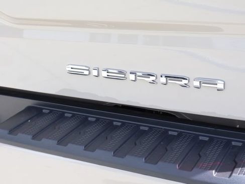 New 2026 GMC Sierra 1500 Denali w/ Denali Reserve Package AWD/4WD image 7
