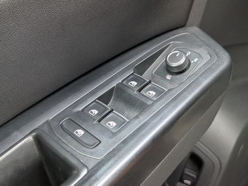 Used 2019 Volkswagen Atlas SE w/ Towing Package FWD image 24