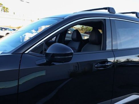 New 2025 Nissan Kicks SR image 12