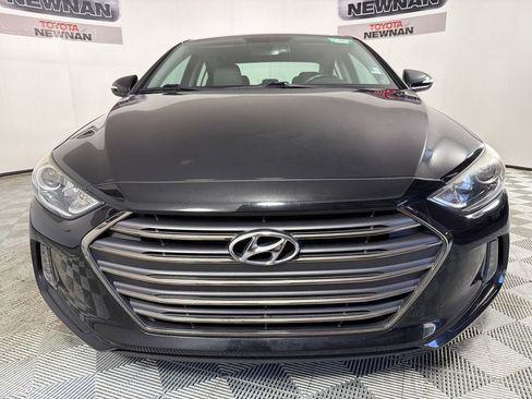 Used 2017 Hyundai Elantra Limited image 8