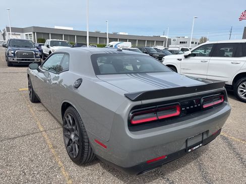Used 2018 Dodge Challenger R/T RWD image 23