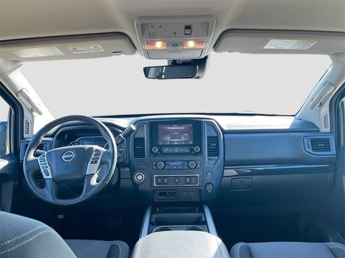 Used 2024 Nissan Titan SV w/ SV Convenience Package image 21
