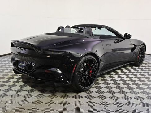 Used 2023 Aston Martin V8 Vantage Roadster image 13