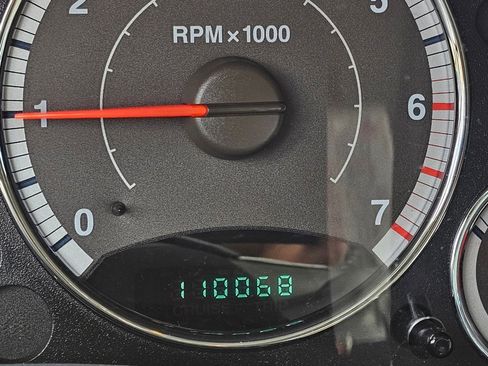 Used 2005 Jeep Liberty Limited image 6