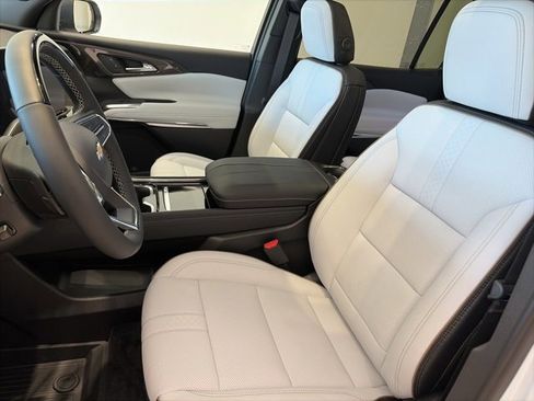 New 2026 Chevrolet Traverse High Country w/ LPO, Floor Liner Package image 14