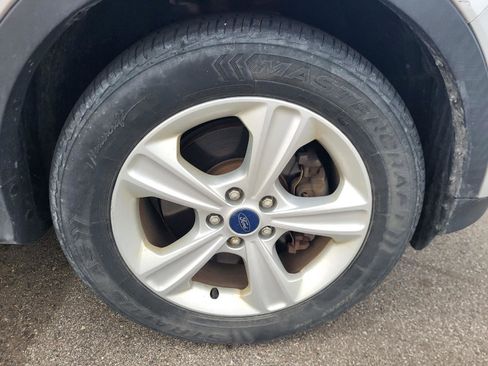 Used 2016 Ford Escape SE w/ SE Cold Weather Package image 14